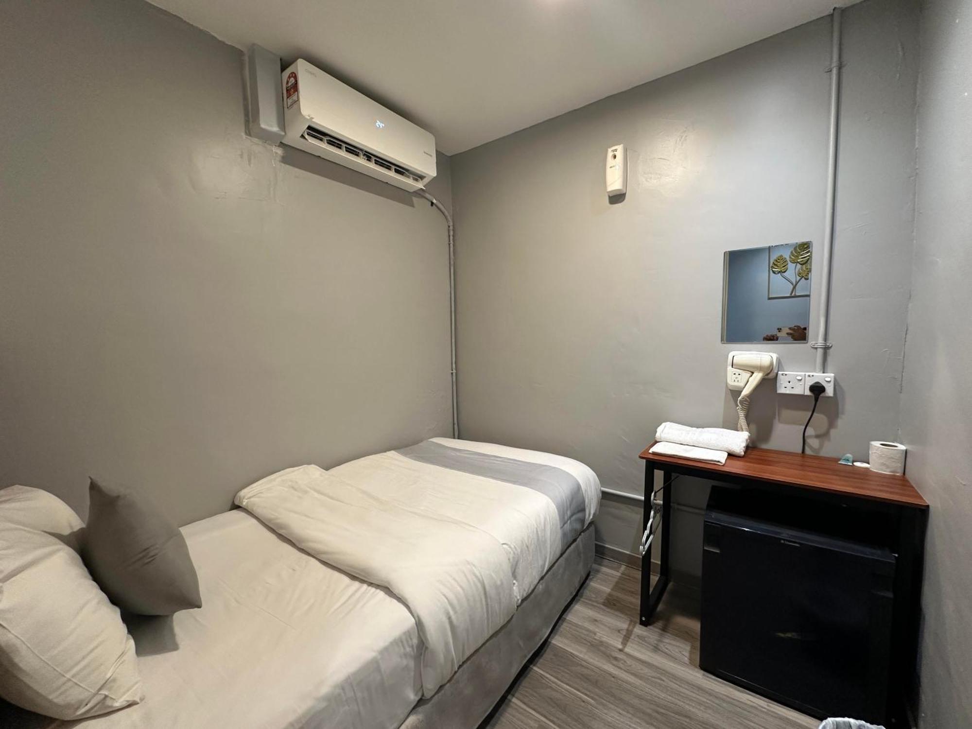 Ss Grey House Jalan Alor Hotel